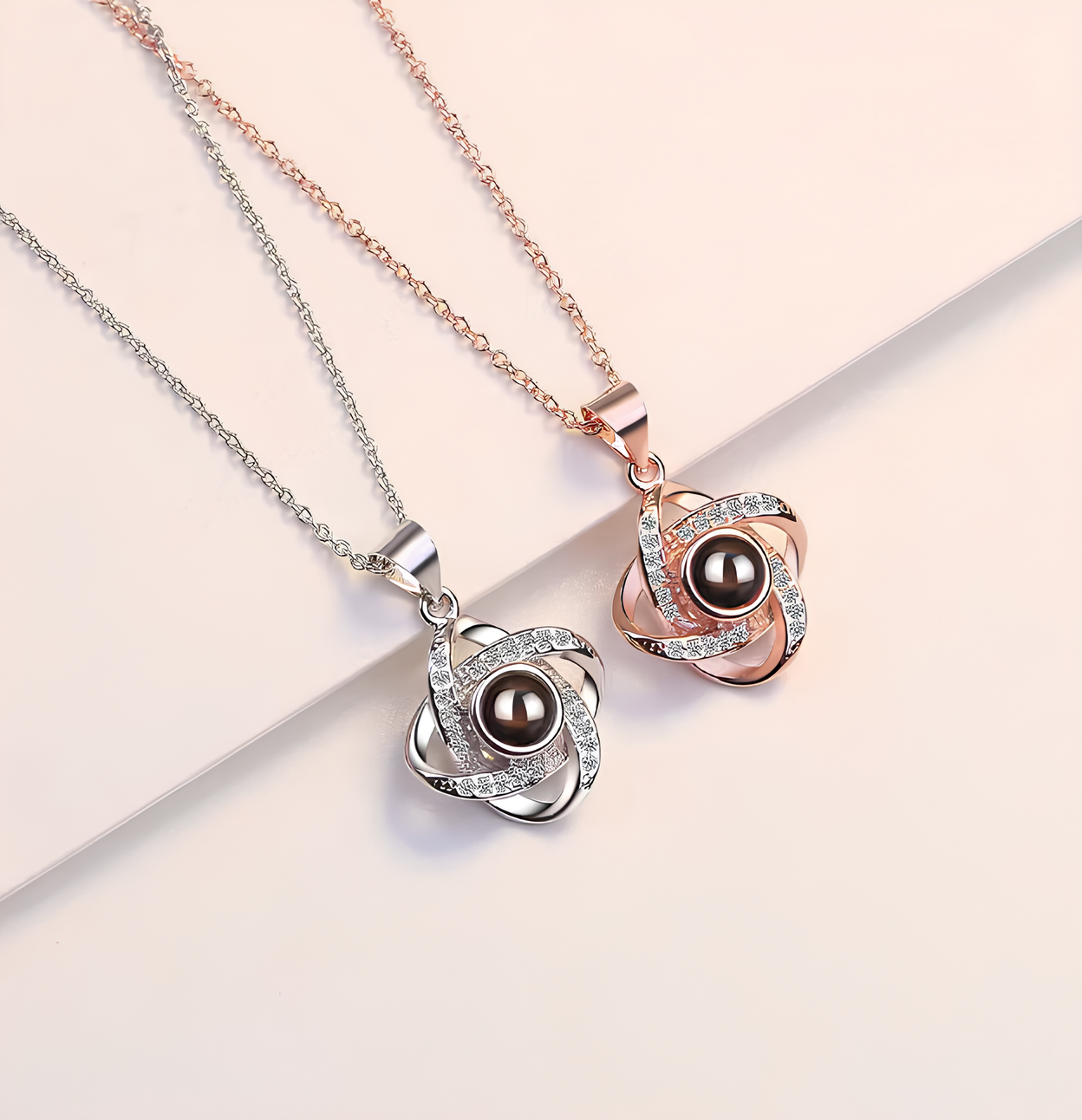 Shneor necklace